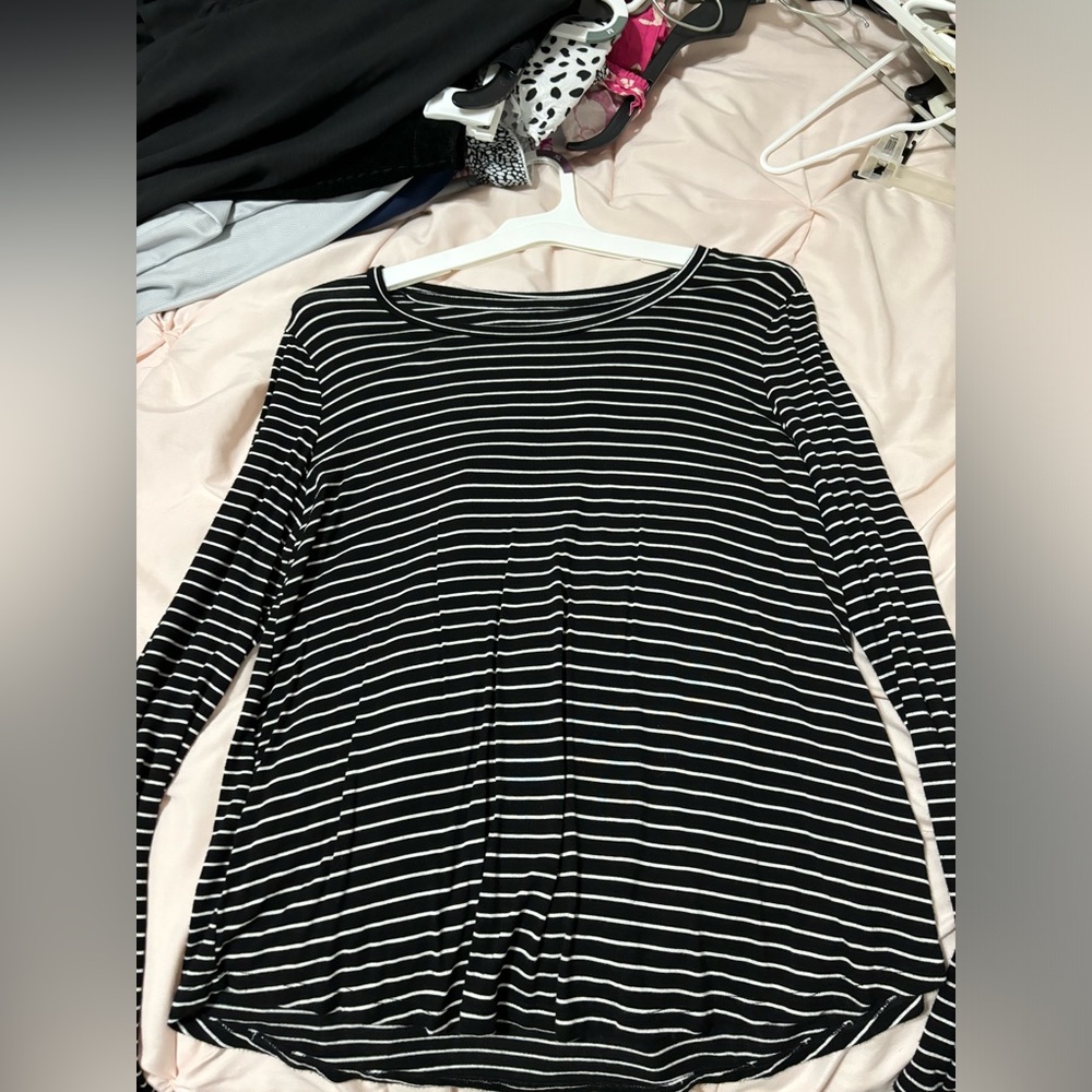nice long sleeve; size large